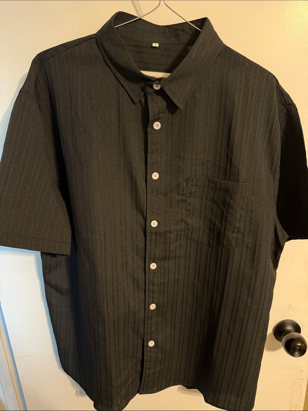 Men's Short Sleeve Casual Button-Down textured Shirt — Black ribbed/striped